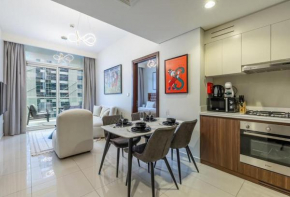 stylish 2 bedroom Apt in Business bay Dubai